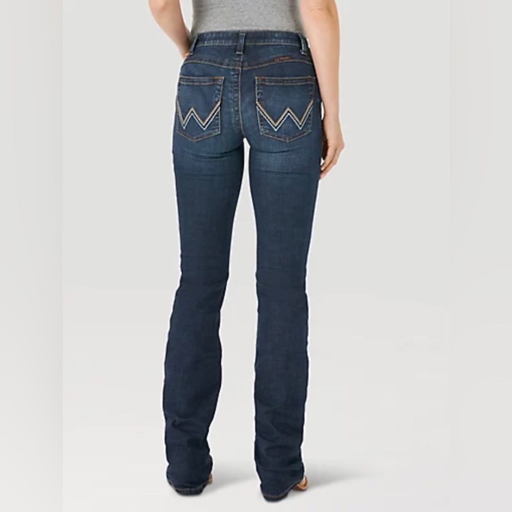Women’s Wrangler Bootcut Willow Ultimate Riding Jean Mid-Rise ~ Size 5
